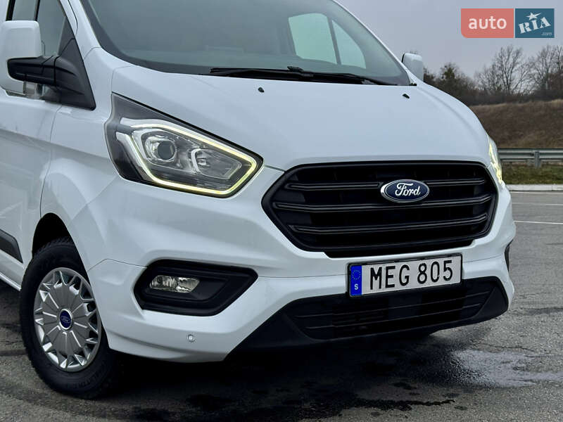 Вантажний фургон Ford Transit Custom 2018 в Полтаві