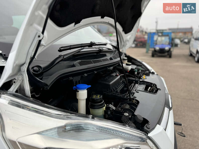 Минивэн Ford Transit Custom 2015 в Киеве фото 103 Минивэн Ford Transit Custom 2015 в Киеве