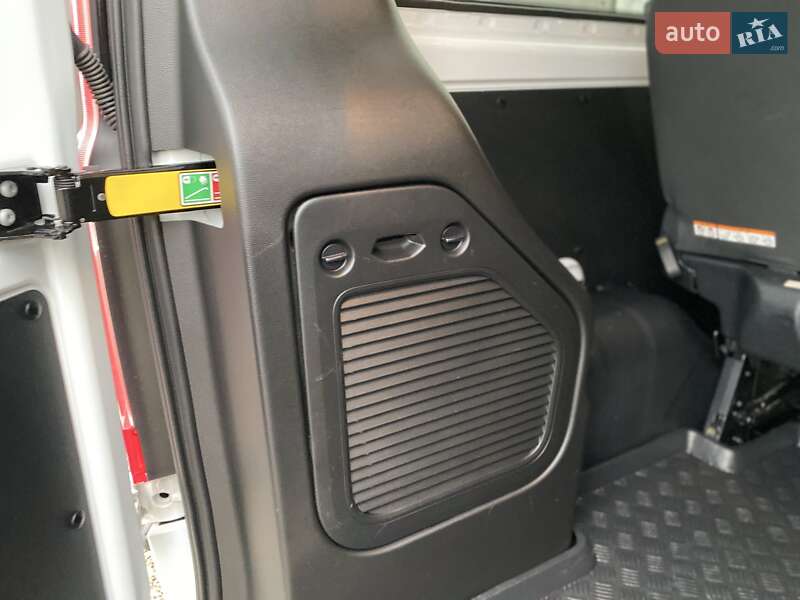 Минивэн Ford Transit Custom 2021 в Хусте фото 35 Минивэн Ford Transit Custom 2021 в Хусте