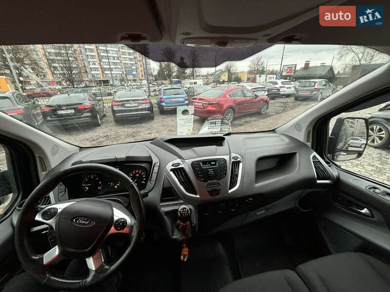 Вантажний фургон Ford Transit Custom 2017 в Львові