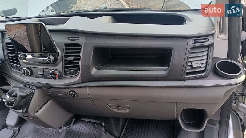 Вантажний фургон Ford Transit Custom 2019 в Рівному