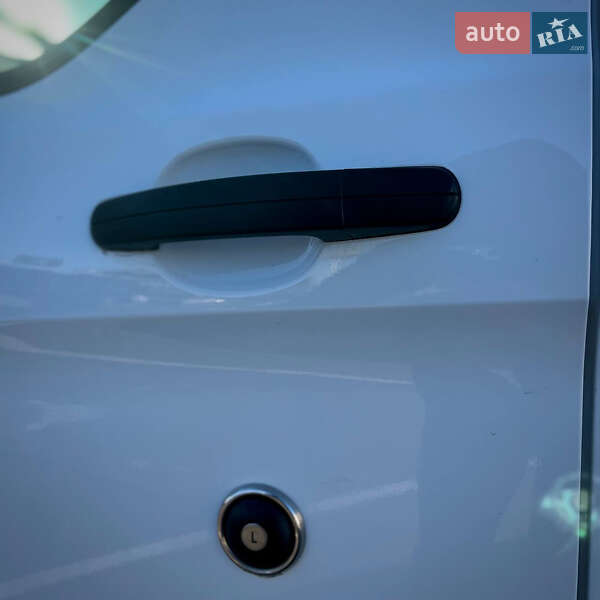 Грузовой фургон Ford Transit Custom 2019 в Киеве фото 16 Грузовой фургон Ford Transit Custom 2019 в Киеве