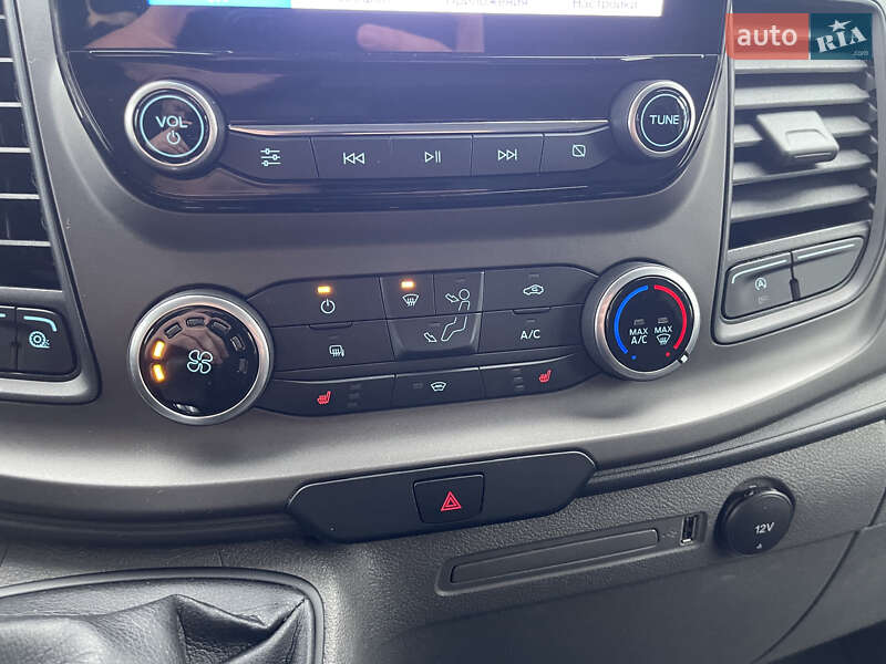 Вантажний фургон Ford Transit Custom 2022 в Житомирі