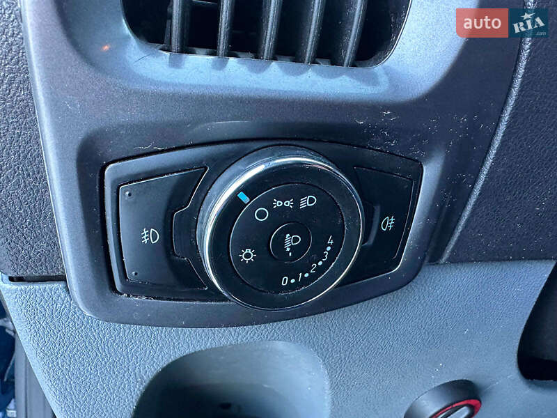 Мінівен Ford Transit Custom 2012 в Львові