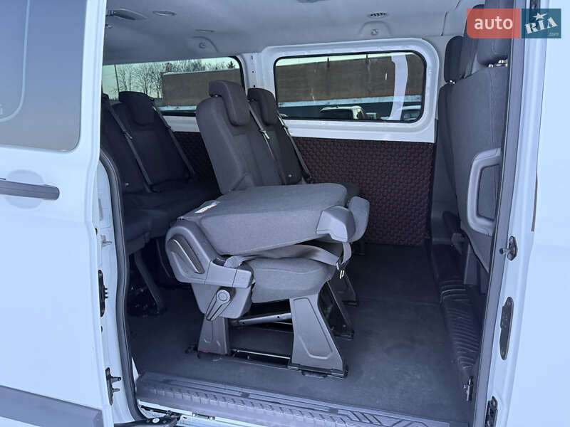 Минивэн Ford Transit Custom 2016 в Луцке