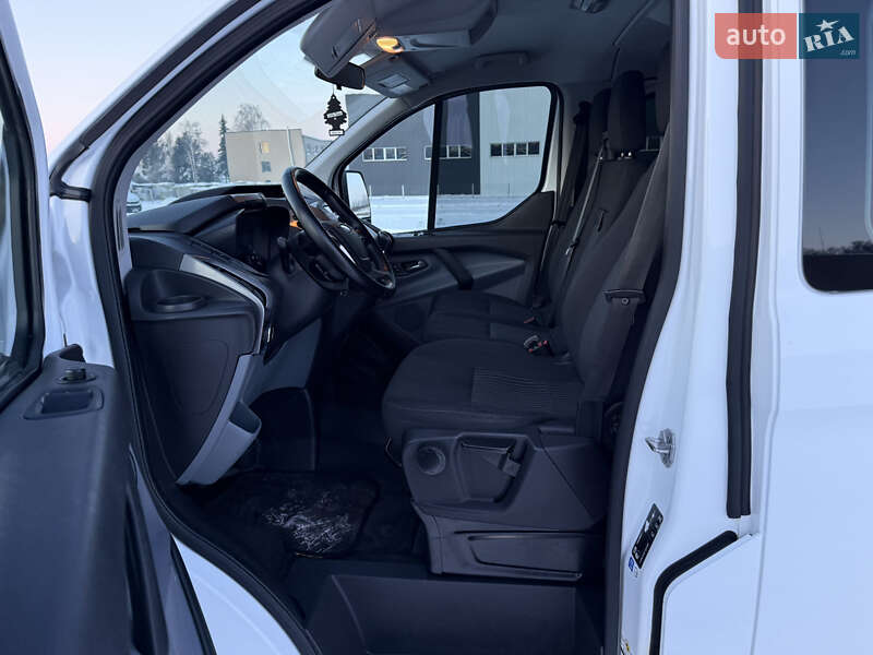 Минивэн Ford Transit Custom 2016 в Луцке