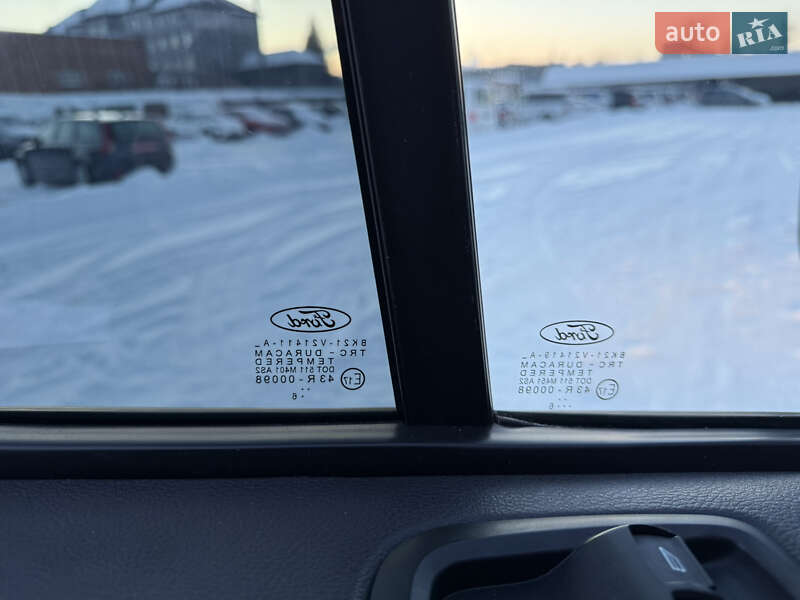 Минивэн Ford Transit Custom 2016 в Луцке