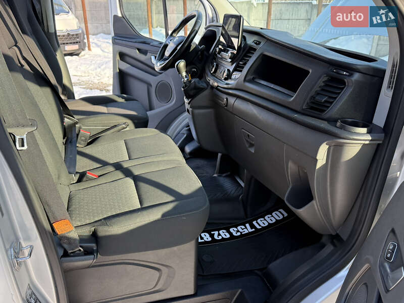 Вантажний фургон Ford Transit Custom 2019 в Рівному