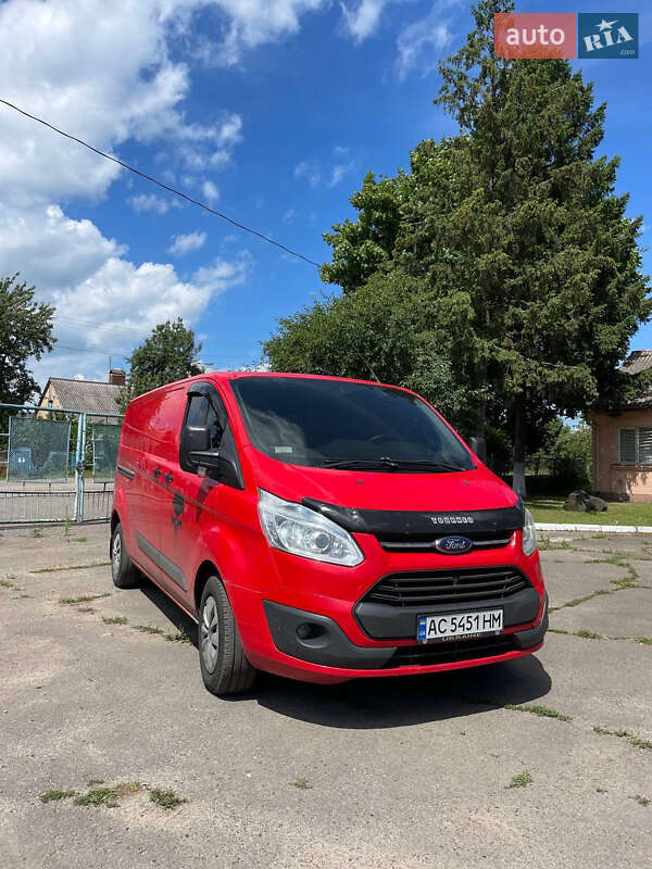 Вантажний фургон Ford Transit Custom 2015 в Луцьку