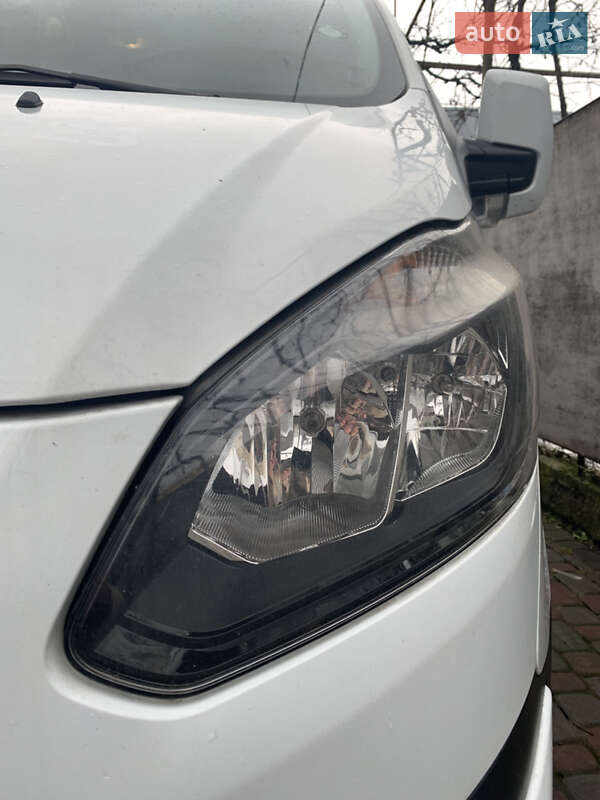 Минивэн Ford Transit Custom 2014 в Мукачево фото 14 Минивэн Ford Transit Custom 2014 в Мукачево