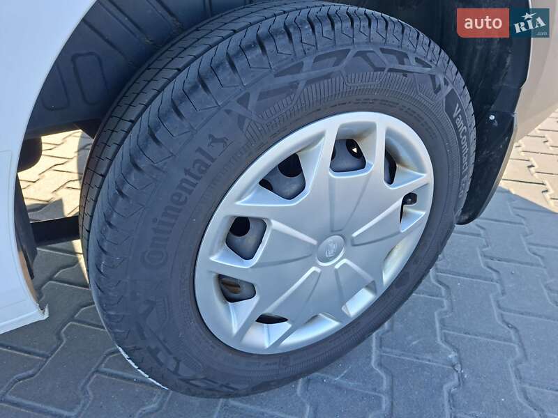 Грузовой фургон Ford Transit Custom 2016 в Ровно