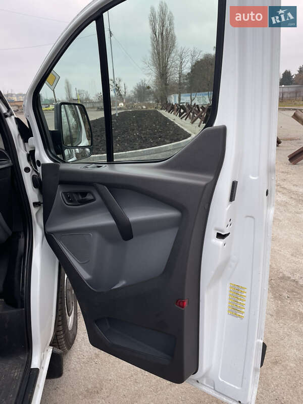Микроавтобус грузовой (до 3,5т) Ford Transit Custom 2015 в Киеве фото 22 Микроавтобус грузовой (до 3,5т) Ford Transit Custom 2015 в Киеве