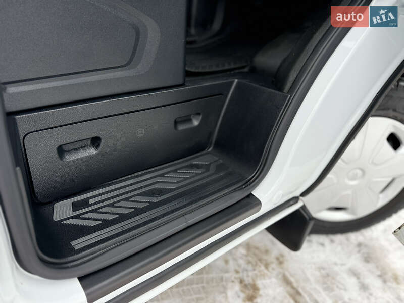 Грузовой фургон Ford Transit Custom 2021 в Киеве фото 59 Грузовой фургон Ford Transit Custom 2021 в Киеве