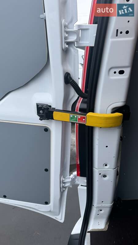 Микроавтобус грузовой (до 3,5т) Ford Transit Custom 2022 в Луцке фото 19 Микроавтобус грузовой (до 3,5т) Ford Transit Custom 2022 в Луцке