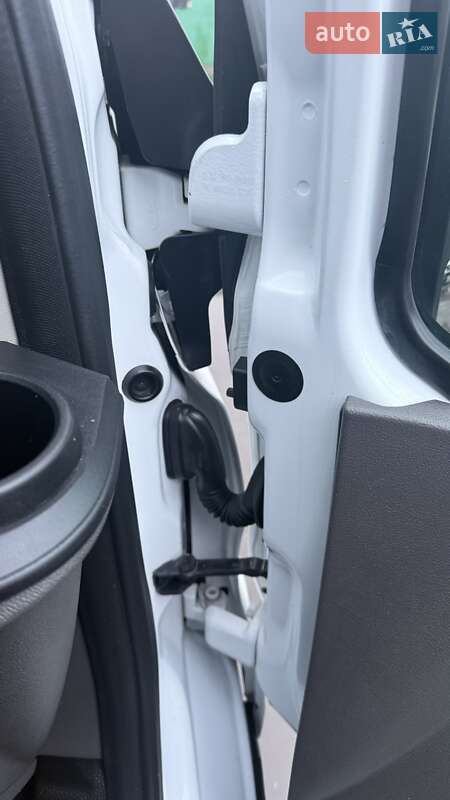 Микроавтобус грузовой (до 3,5т) Ford Transit Custom 2022 в Луцке фото 29 Микроавтобус грузовой (до 3,5т) Ford Transit Custom 2022 в Луцке