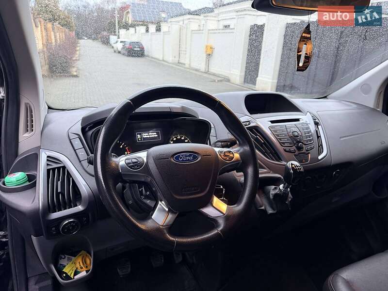 Грузовой фургон Ford Transit Custom 2016 в Ужгороде