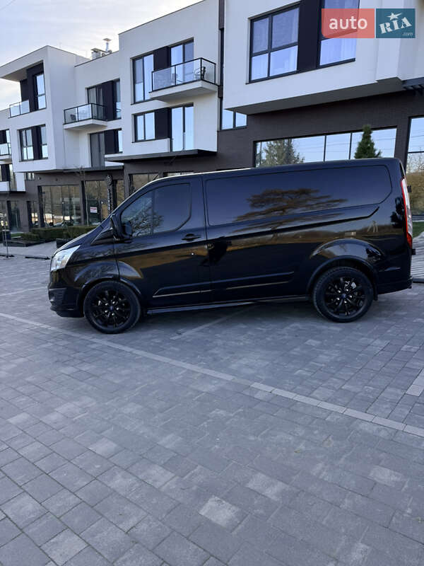 Грузовой фургон Ford Transit Custom 2016 в Ужгороде