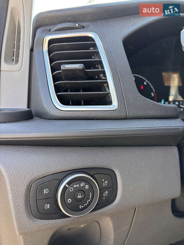 Вантажний фургон Ford Transit Custom 2019 в Івано-Франківську