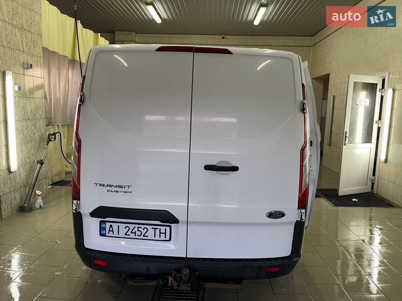 Вантажний фургон Ford Transit Custom 2015 в Ружині