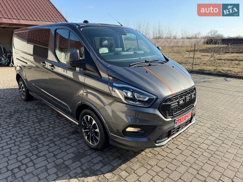 Вантажопасажирський фургон Ford Transit Custom 2020 в Києві
