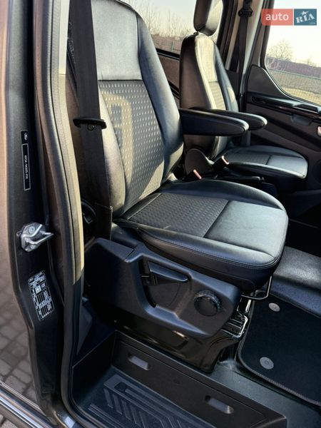 Вантажопасажирський фургон Ford Transit Custom 2020 в Києві