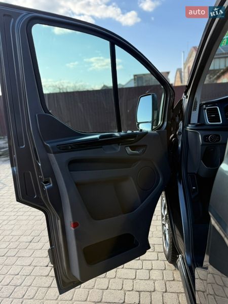 Вантажопасажирський фургон Ford Transit Custom 2020 в Києві