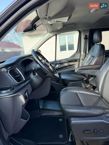 Вантажопасажирський фургон Ford Transit Custom 2020 в Києві