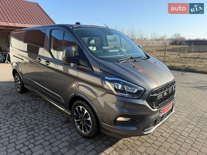 Вантажопасажирський фургон Ford Transit Custom 2020 в Києві