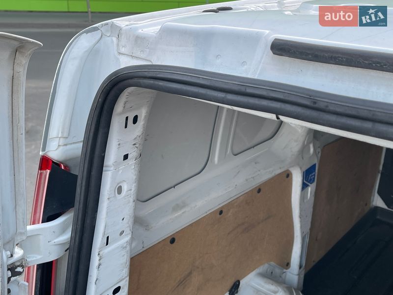 Грузовой фургон Ford Transit Custom 2016 в Киеве фото 17 Грузовой фургон Ford Transit Custom 2016 в Киеве