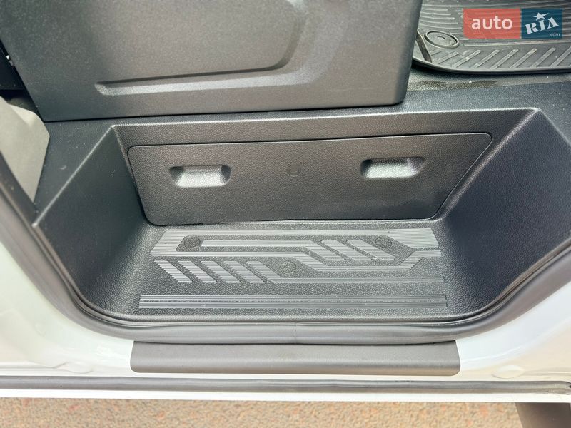 Грузовой фургон Ford Transit Custom 2021 в Киеве фото 41 Грузовой фургон Ford Transit Custom 2021 в Киеве