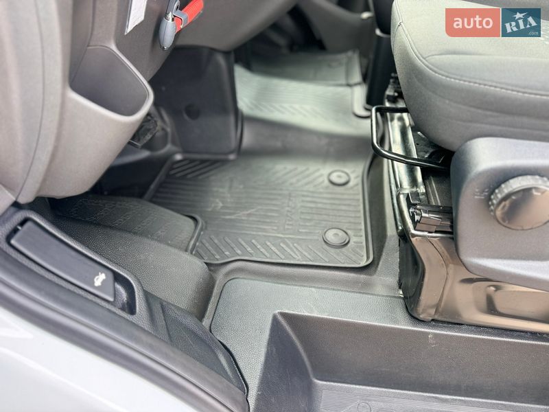 Грузовой фургон Ford Transit Custom 2021 в Киеве фото 63 Грузовой фургон Ford Transit Custom 2021 в Киеве