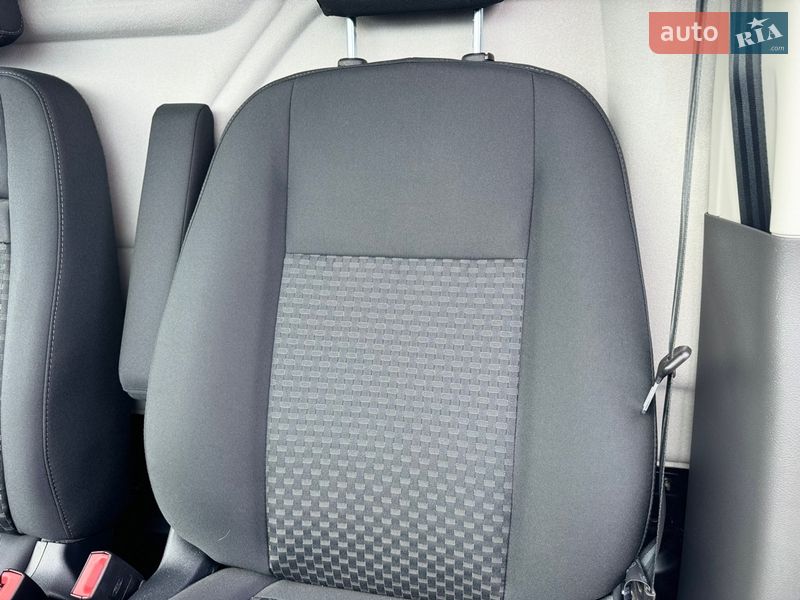 Грузовой фургон Ford Transit Custom 2021 в Киеве фото 73 Грузовой фургон Ford Transit Custom 2021 в Киеве