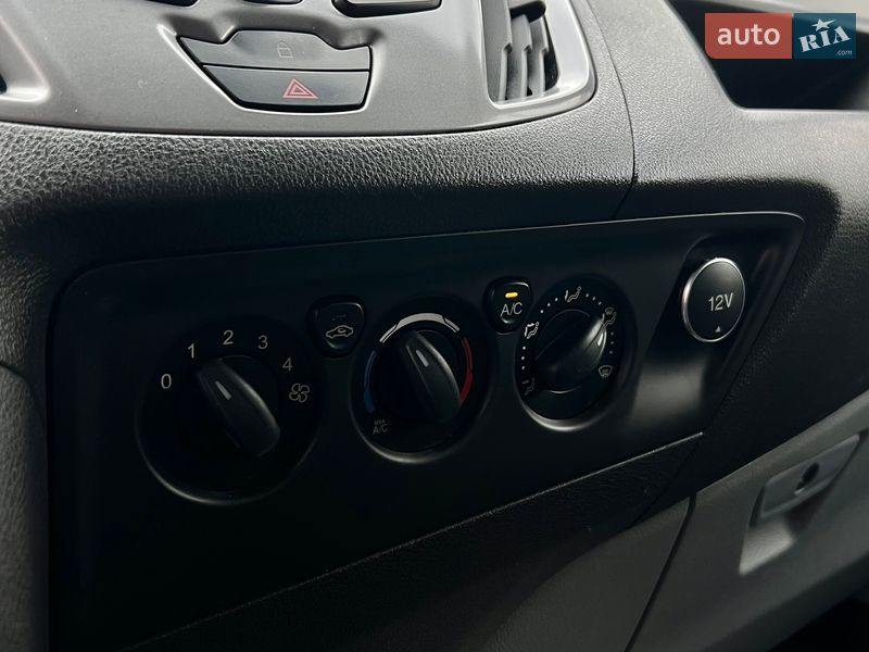 Микроавтобус грузовой (до 3,5т) Ford Transit Custom 2016 в Львове фото 13 Микроавтобус грузовой (до 3,5т) Ford Transit Custom 2016 в Львове