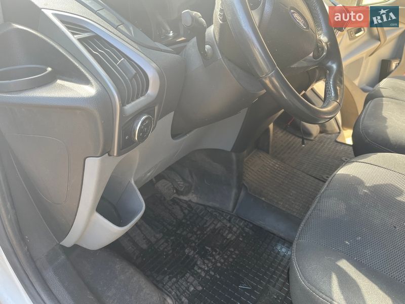 Вантажний фургон Ford Transit Custom 2013 в Бучі