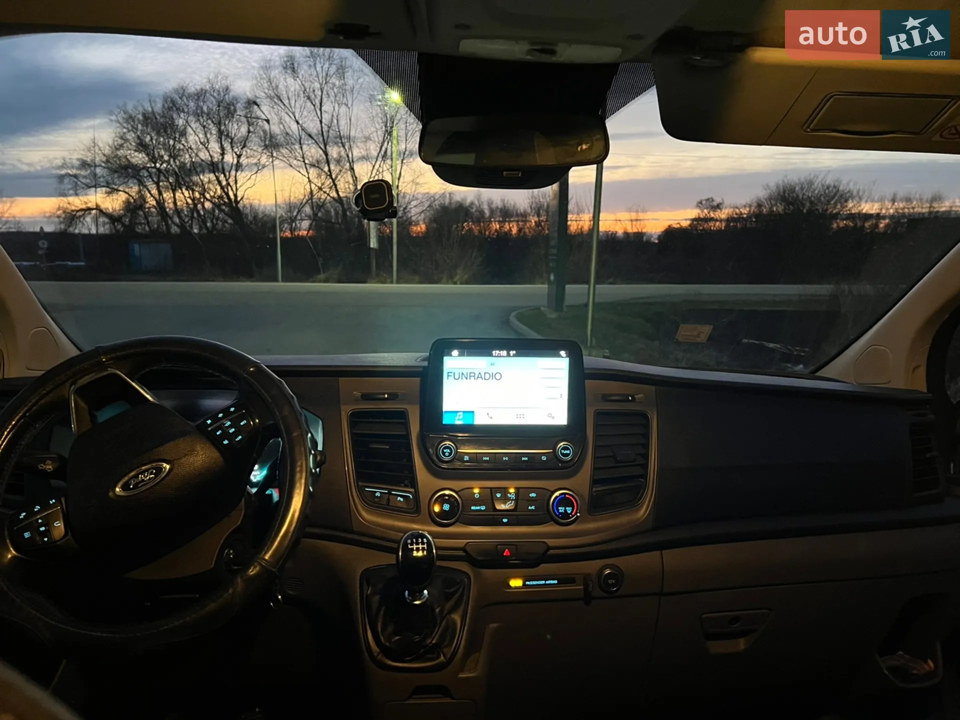 2019 Ford Transit Connect - мініатюра 11