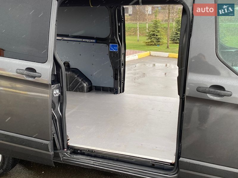 Вантажний фургон Ford Transit Custom 2020 в Ірпені