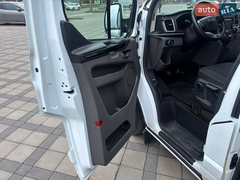 Вантажопасажирський фургон Ford Transit Custom 2022 в Вінниці