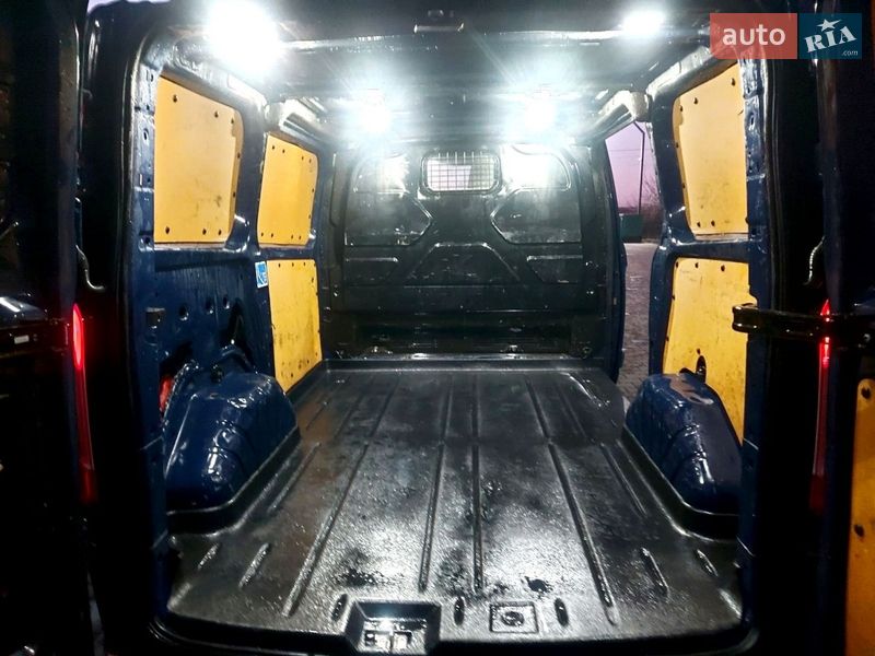 Грузовой фургон Ford Transit Custom 2015 в Радехове