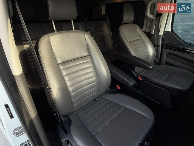 Грузопассажирский фургон Ford Transit Custom 2020 в Дубно