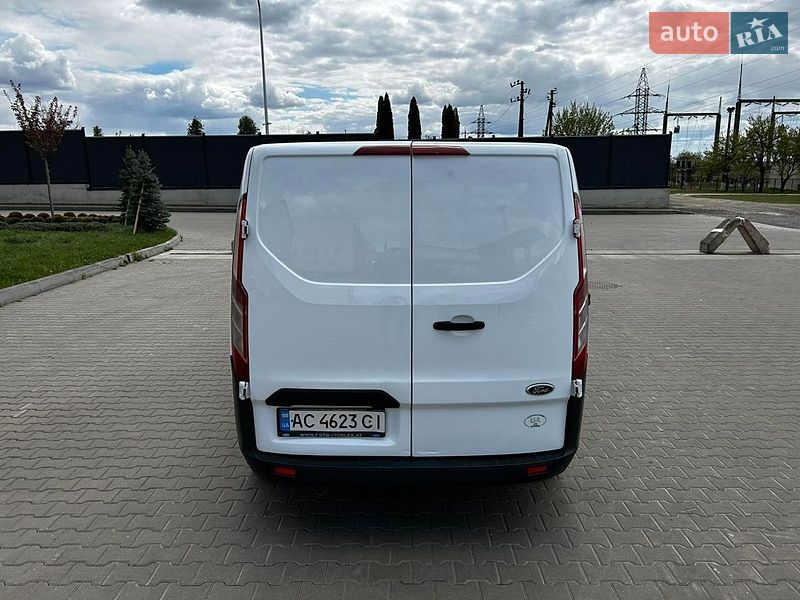Грузовой фургон Ford Transit Custom 2015 в Луцке