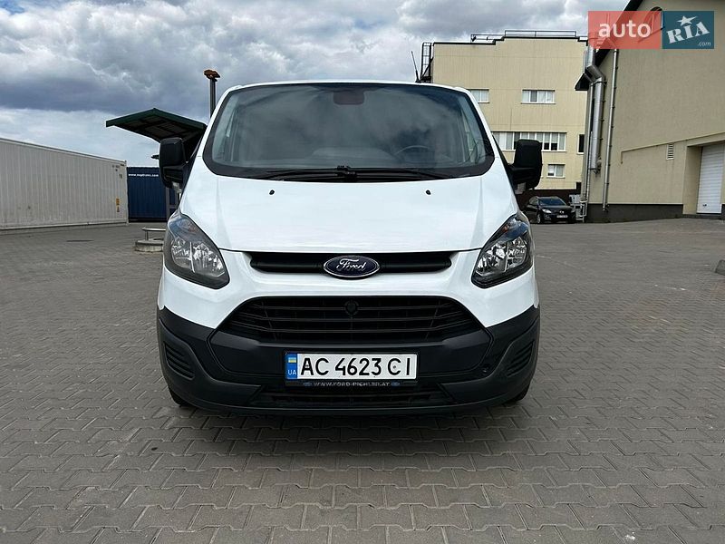 Грузовой фургон Ford Transit Custom 2015 в Луцке