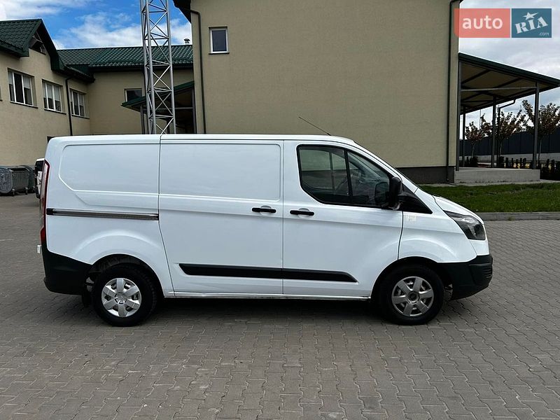Грузовой фургон Ford Transit Custom 2015 в Луцке