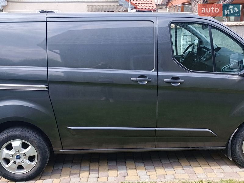 Вантажний фургон Ford Transit Custom 2017 в Калуші