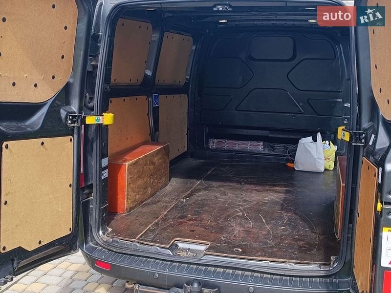 Вантажний фургон Ford Transit Custom 2017 в Калуші