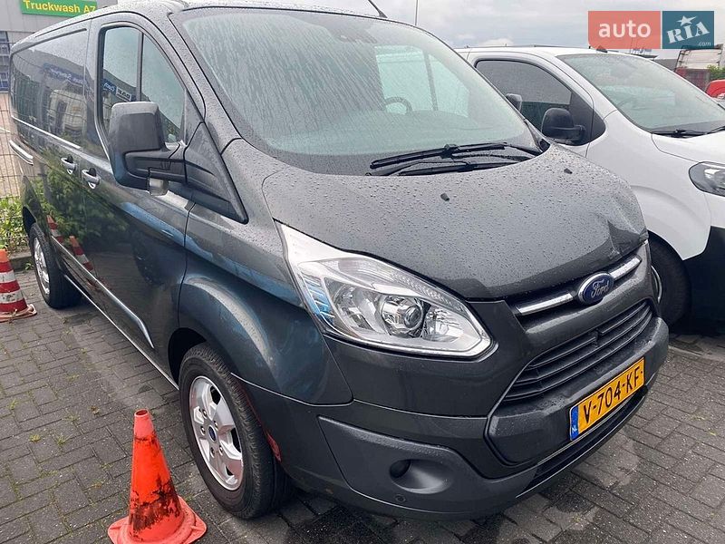 Вантажний фургон Ford Transit Custom 2017 в Калуші