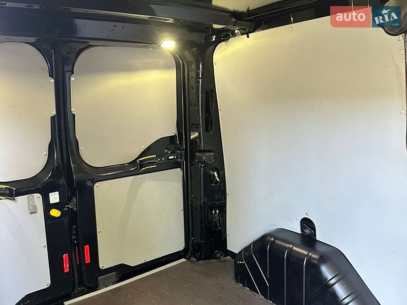 Грузовой фургон Ford Transit Custom 2016 в Радивилове