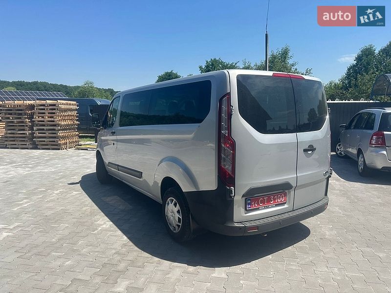 Минивэн Ford Transit Custom 2016 в Калуше