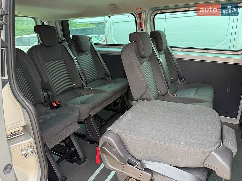 Минивэн Ford Transit Custom 2016 в Калуше