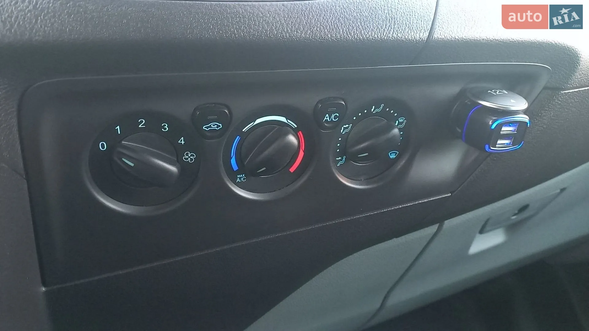 2016 Ford Transit Connect - мініатюра 80