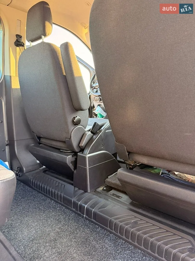 2017 Ford Transit Connect - мініатюра 25
